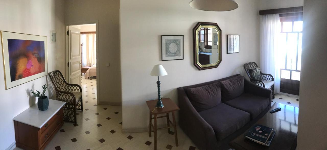 Candia House Luaran gambar